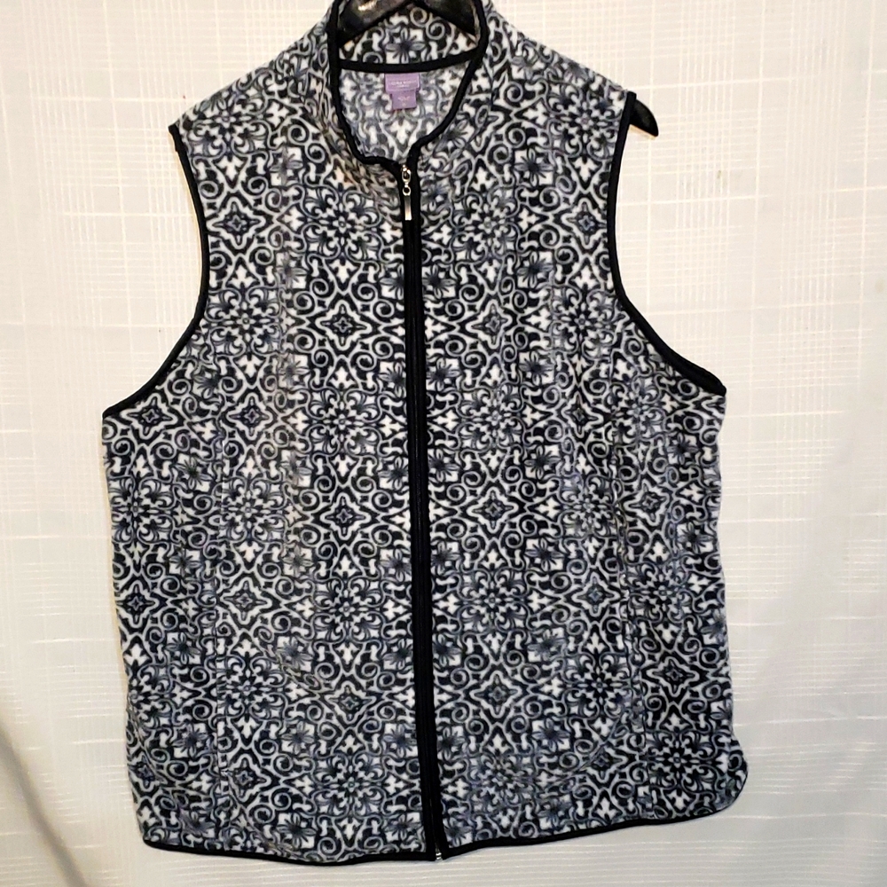 Laura Ashley Double lined Blanket Soft Women's Vest Jacket.